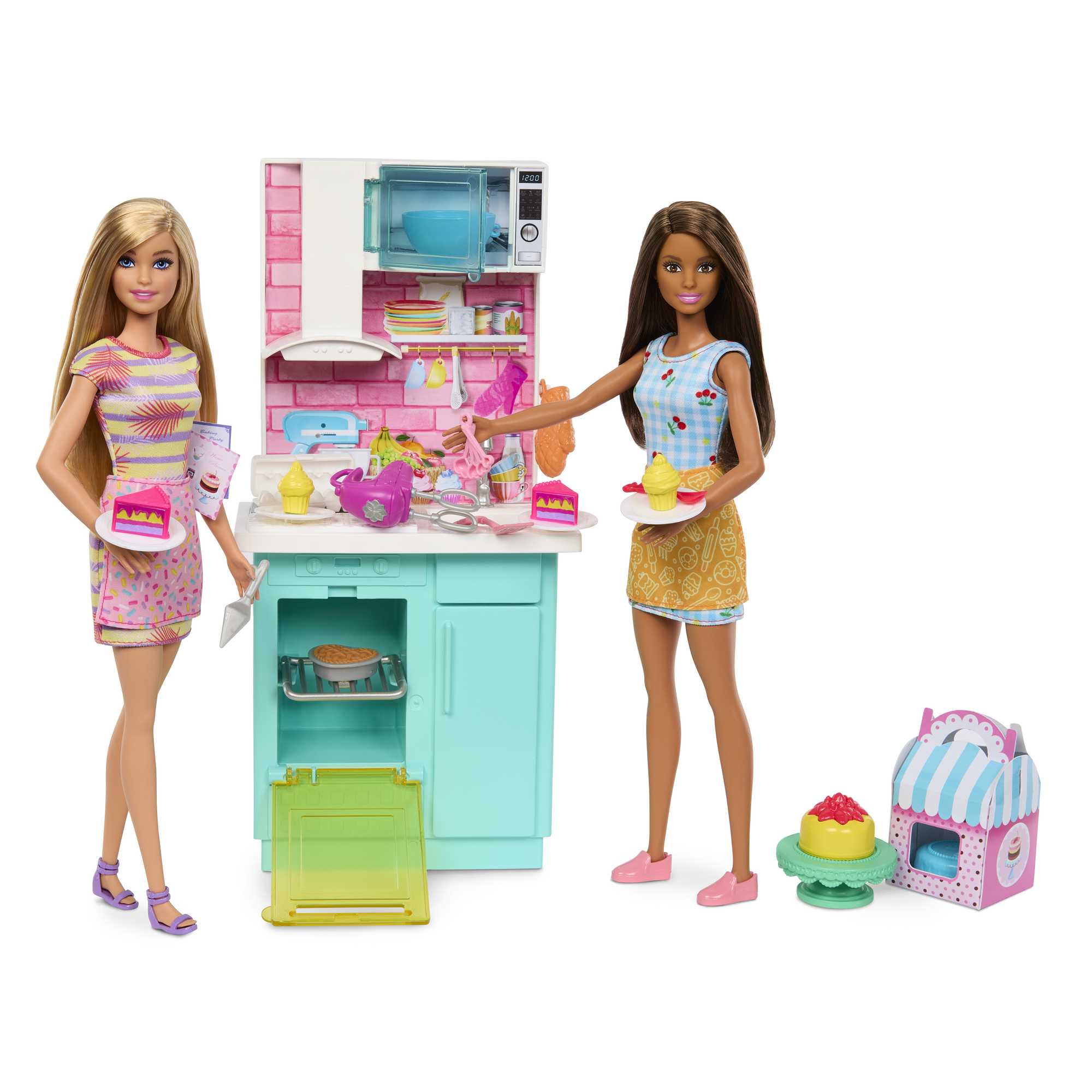 2 Bebek, Fırın Ve 15'Ten Fazla Aksesuarıyla Barbie Brooklyn Ve Malibu Pasta Yapıyor Oyun Seti